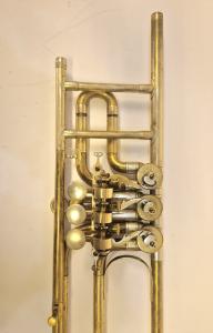 Ventilbasun Cerveny B61-B1165