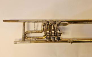 Tre koronor Ventilbasun B1437